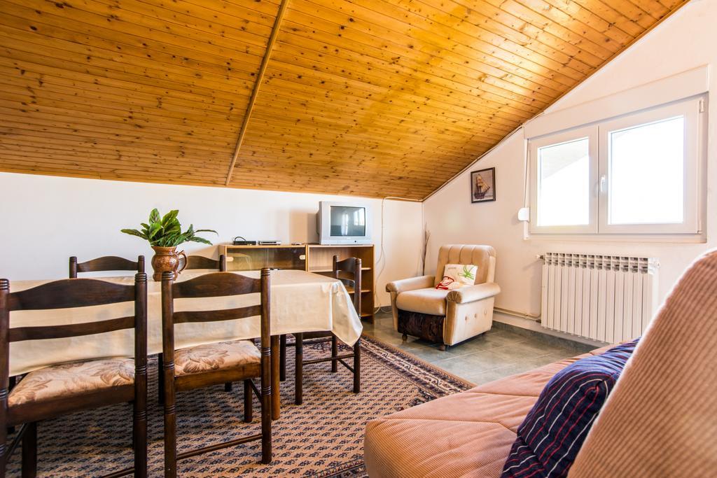 Apartments Ana ビオグラード・ナ・モル エクステリア 写真